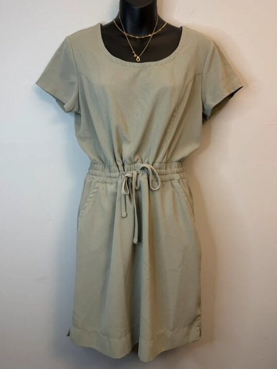 Dresses & Skirts - 32 Degrees Cool Mini Dress